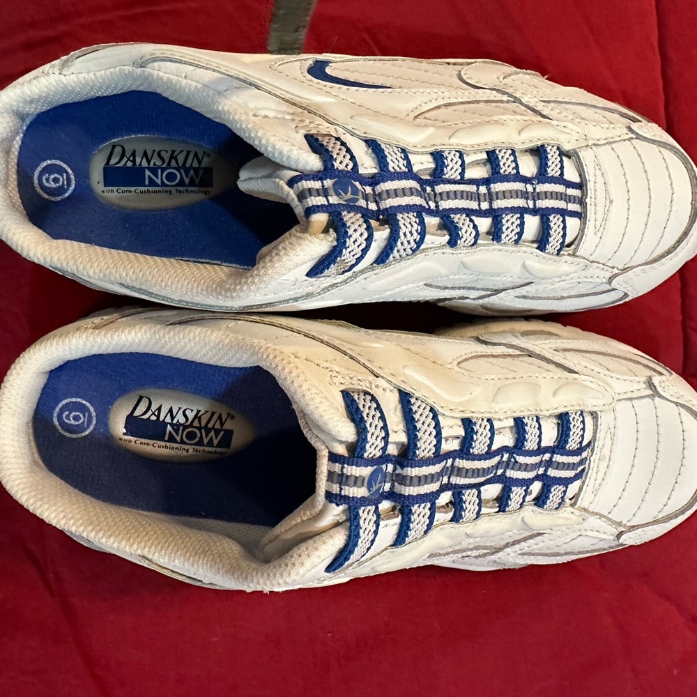 Danskin Now Men's White and Blue Sneakers